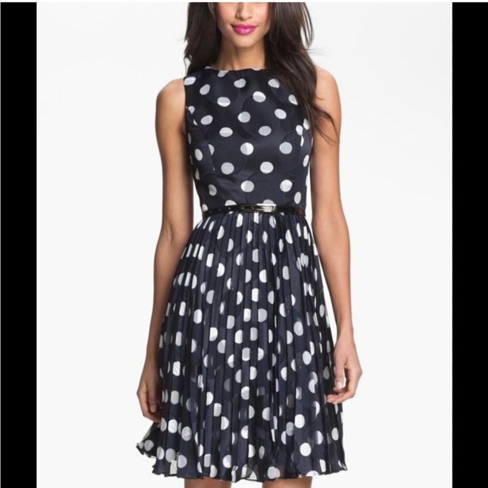 NWT‎ ADRIANNA PAPELL Polka Dot Dress Pleated 10P